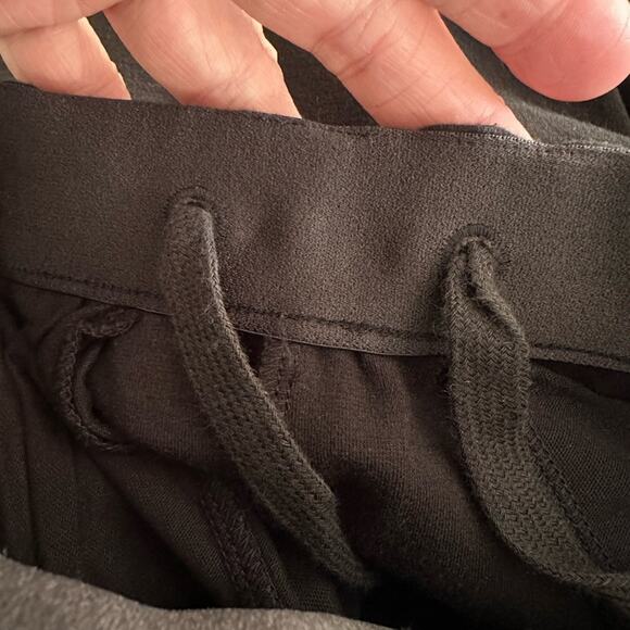 NEW Everlane Black Front Seam Pullon Black Pants XS High Rise Minimalist Staple - Picture 3 of 6